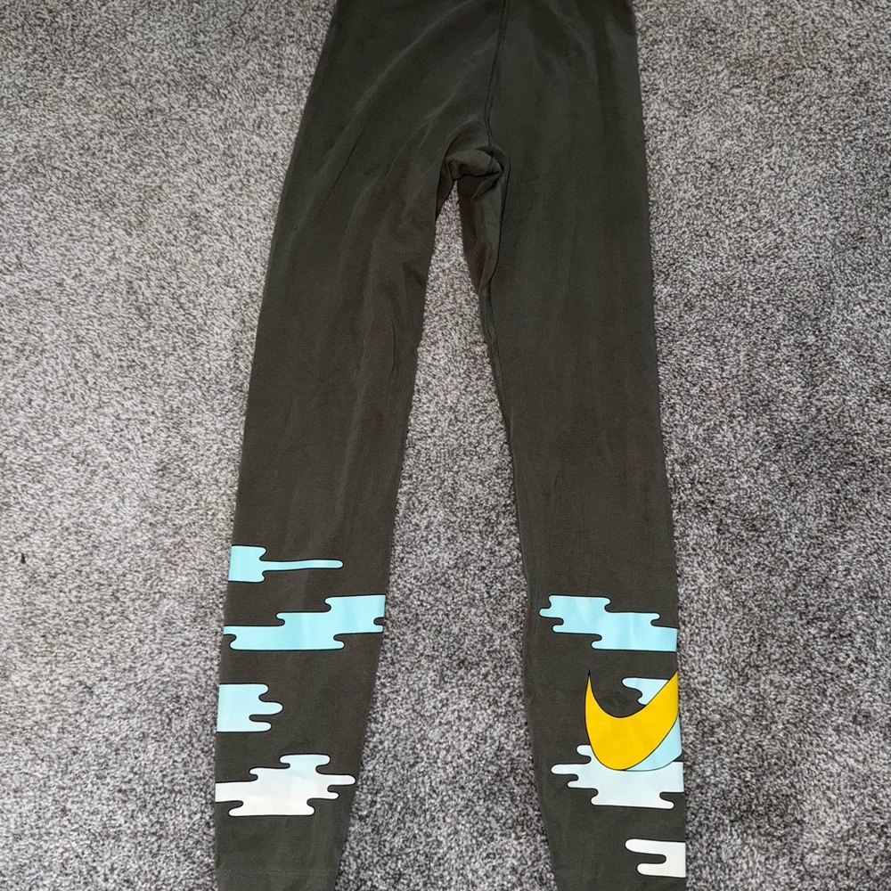 Nike Green and Yellow Leggings with Stretchy Fit